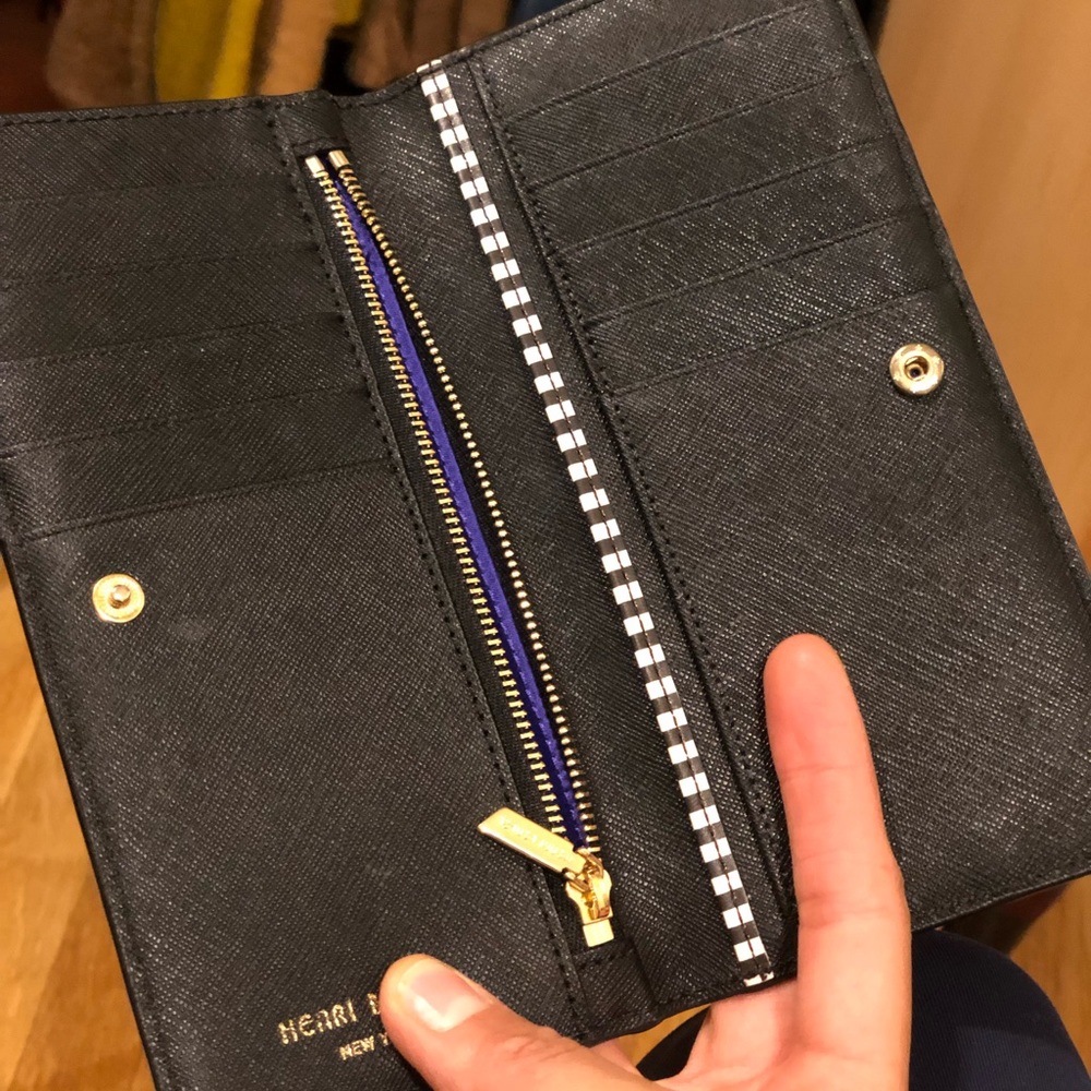 New Henri Bendel wallet